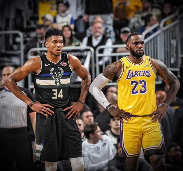 低开高走！浓眉怒砍24分14板，末节11分9板统治比赛（先抑后扬！浓眉24分14板，末节11分9板接管全场）