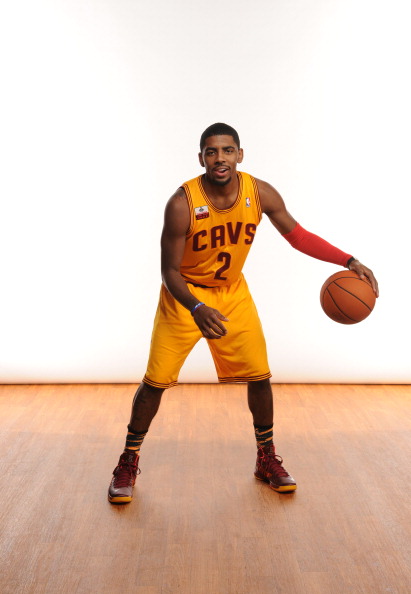 DO：富勒姆可能会在冬窗引进一名前锋和一名右边锋（富勒姆或在冬窗引进前锋和右边锋各一人）