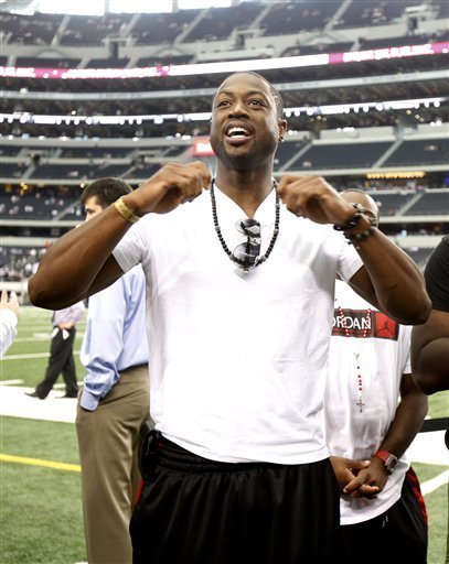 TA：曼城明夏可能签右后卫和右边锋，他们仍在关注利夫拉门托（TA：曼城或在明夏引进右后卫与右边锋，利夫拉门托仍列目标）