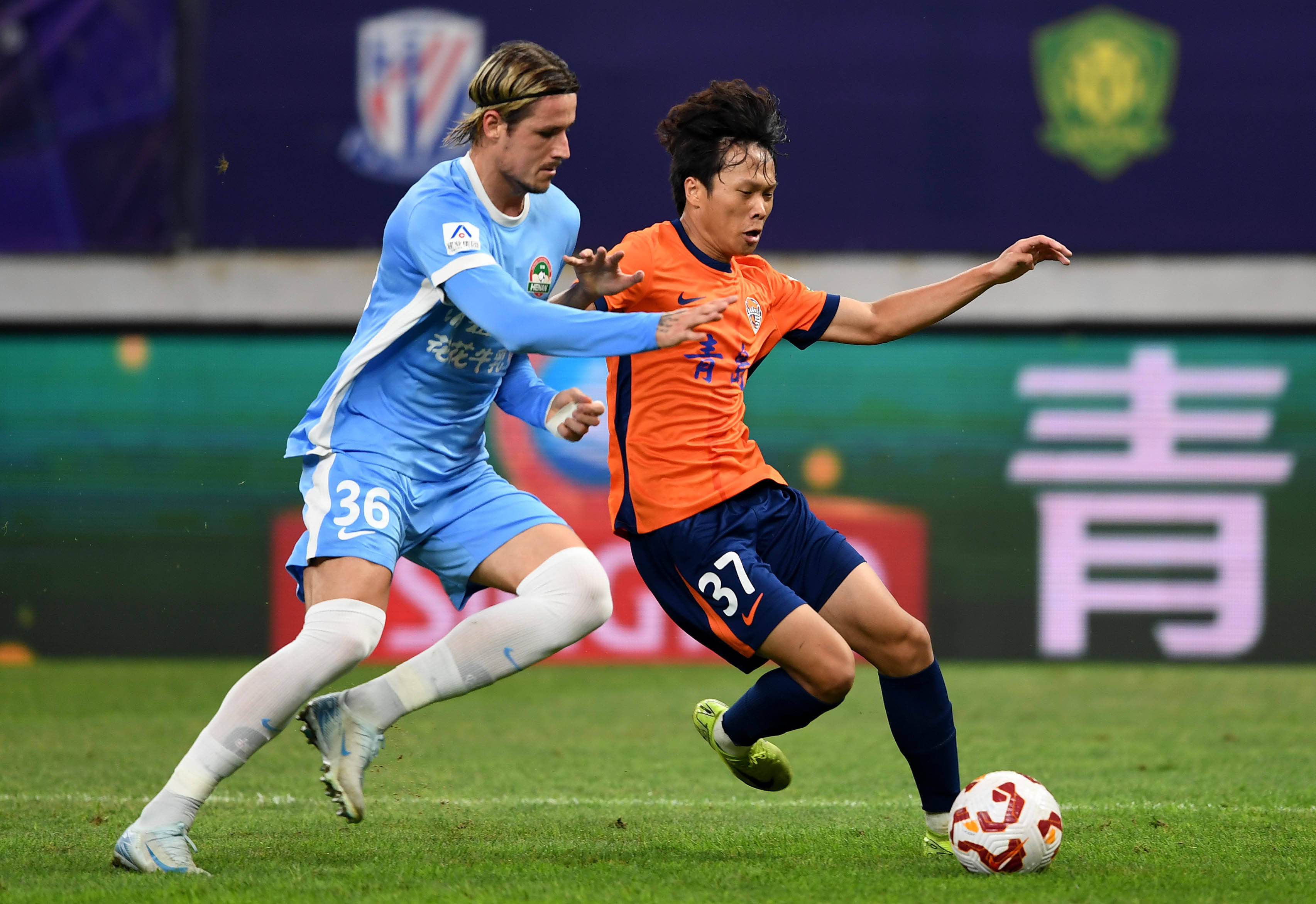 澳大利亚展示世界级防守（澳大利亚展现顶尖防守实力）