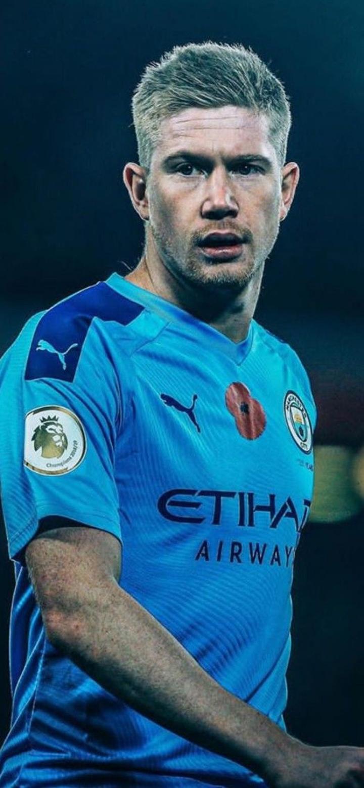 曼奇尼：小法赛后来我面前说，我在场上的话比他当年还要多（曼奇尼：赛后小法打趣，我在场上比他当年更健谈）