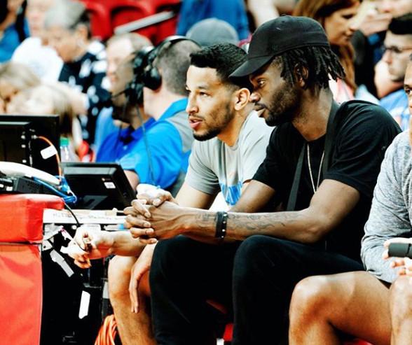 中国女足2-3苏格兰女足，张琳艳、吴澄舒互相传射，豪厄特吊射双响（中国女足2比3负于苏格兰，张琳艳与吴澄舒互相传射，豪厄特挑射梅开二度）