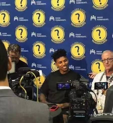 篮球CBA官方公布比赛精彩瞬间（CBA官方发布比赛高光时刻）