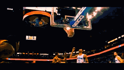 骑士尼克斯决胜时刻：布伦森三分迎射米切尔 米神极限三分拉悬念（骑士尼克斯关键时刻：布伦森三分回敬米切尔，米神高难度远投再起悬念）