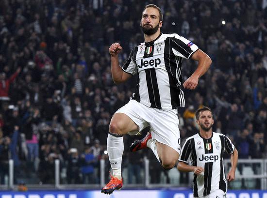 足球传球路线的五大选择技巧（足球传球路线选择的五个实用技巧）