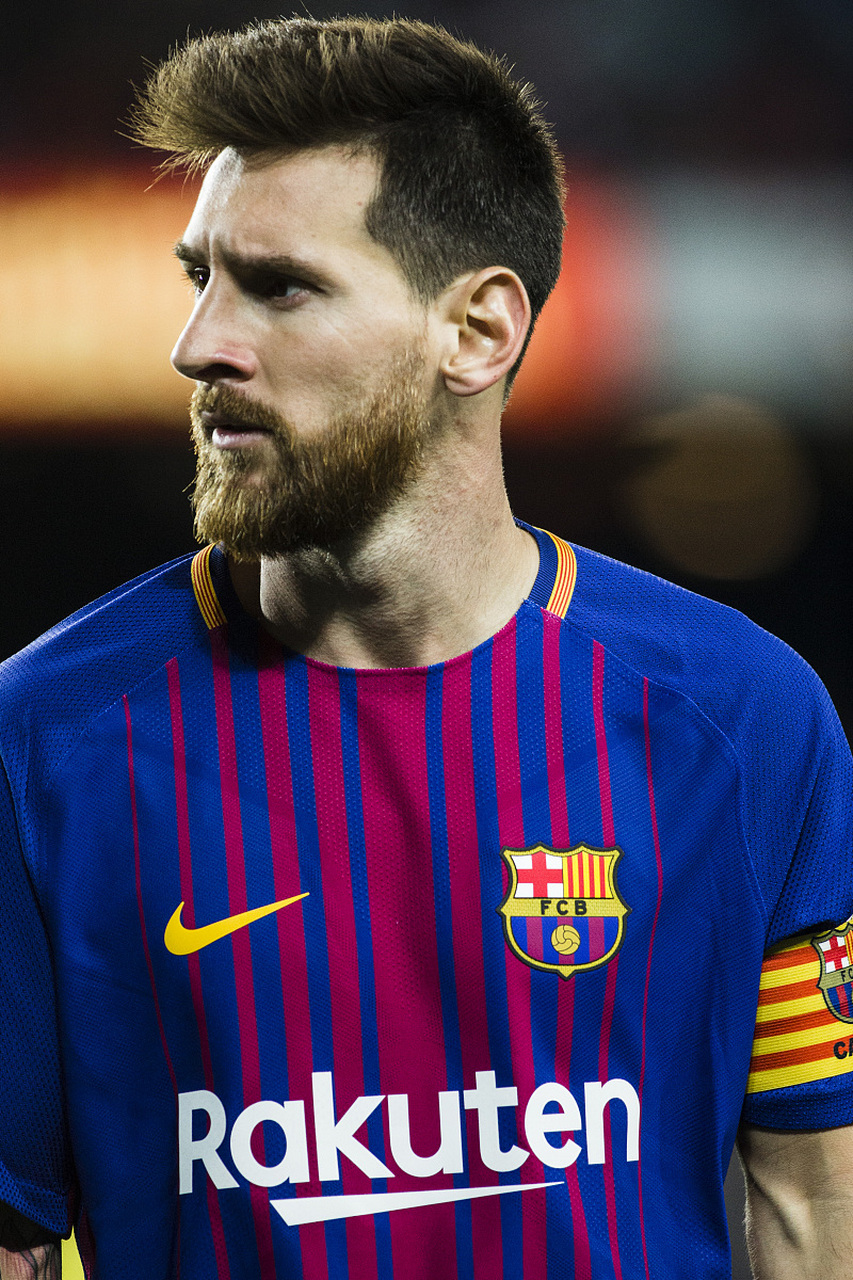 前队友：曾和马拉多纳开车出行，交警把我们拦住只为和他合影（前队友回忆：与马拉多纳同车出行，交警拦停只为合影）