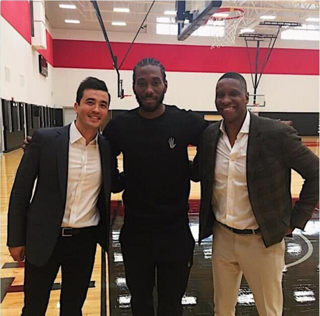 马刺豪取7连胜，创造他们自2018-19赛季以来最长连胜（马刺强势斩获七连胜，创下自2018-19赛季以来最长连胜纪录）