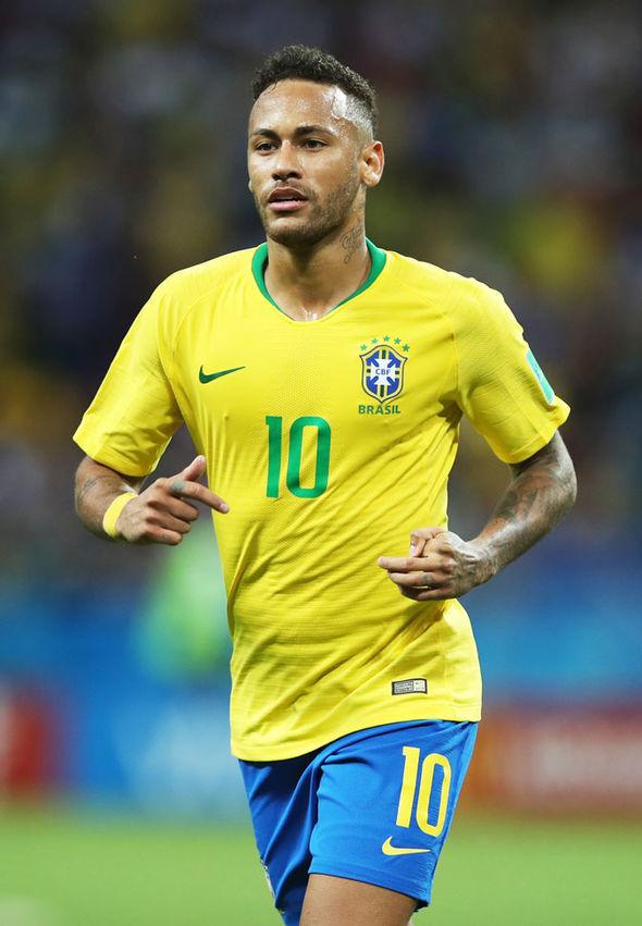 张外龙：向余望是中国足球未来的重要资源，我曾帮他重建信心（张外龙：向余望将成国足未来关键力量，我曾助他找回自信）