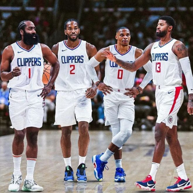 海港亚冠赛前Vlog：吉祥物伊戈已量产；林皇再度作客上海滩（海港亚冠赛前Vlog：伊戈吉祥物量产到位，林皇再访上海滩）