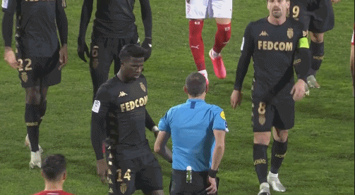 科尔：波杰打出了本赛季最佳表现，这才是我们认识的那个他（科尔称波杰奉献赛季最佳一战：这才是我们熟悉的他）