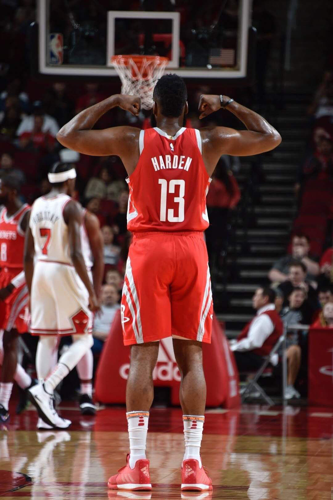 博尼法斯租借合同将在明夏结束，不莱梅总监：没考虑让他提前离队（博尼法斯租借期将于明夏到期，不莱梅总监：未考虑提前解约）