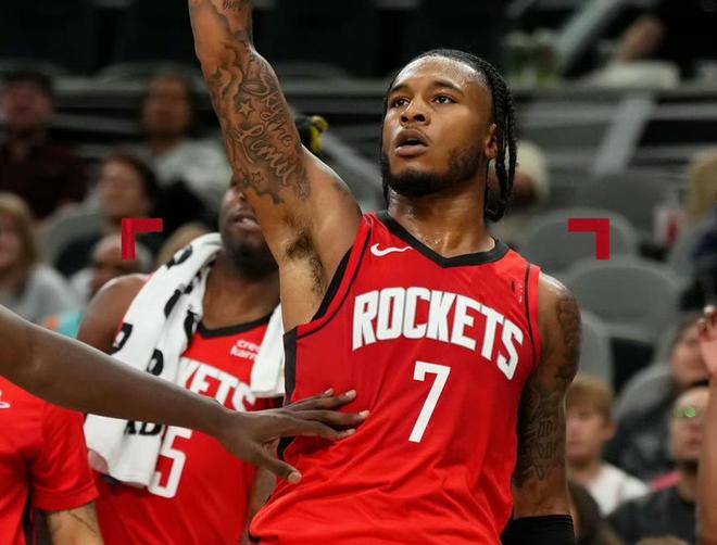 伯恩利遭遇英超七连败连场惜败，排名跌入降级区（伯恩利英超七连败屡遭小负，排名滑落至降级区）