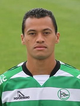 深入剖析湖人替补阵容表现不佳的原因（透视湖人替补低迷背后的因素）