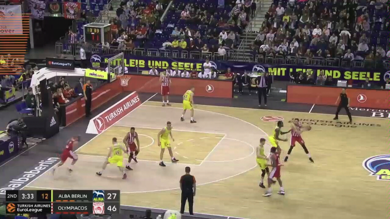 伊万-托尼袭击骚扰者被捕后获保释，吉达国民官方晒其训练照（伊万-托尼涉嫌袭击骚扰者被捕后获保释，吉达国民官方公布其训练照片）