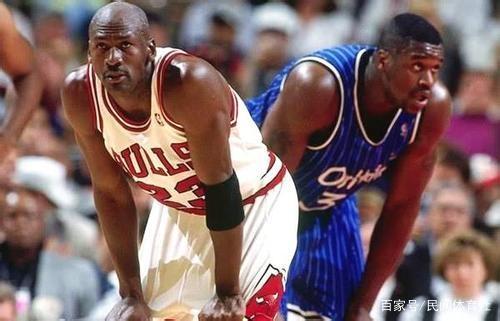 博洛尼亚3-0大胜乌迪内斯，波贝加梅开二度，贝尔纳代斯基建功（博洛尼亚3-0击退乌迪内斯，波贝加双响，贝尔纳代斯基破门）