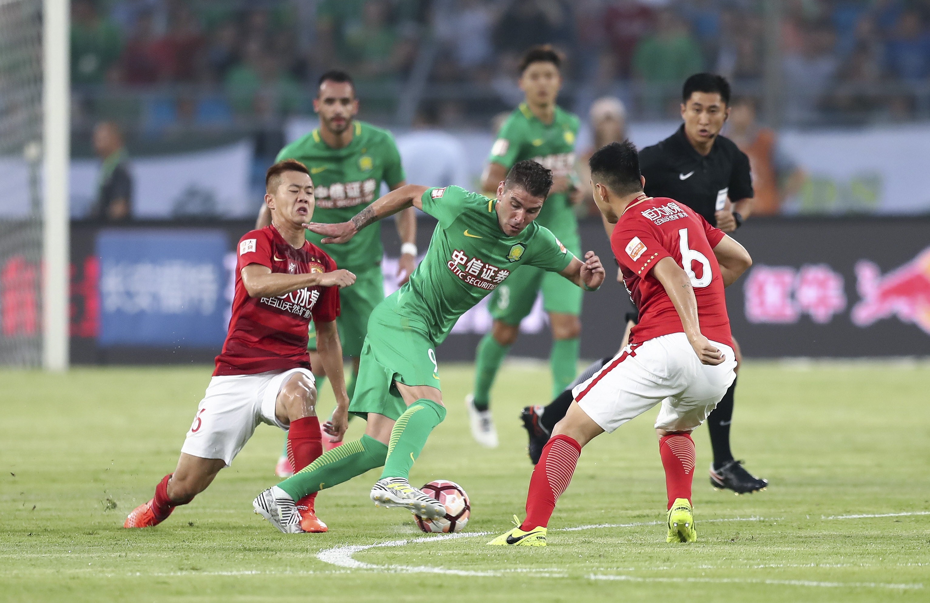 罗马诺：埃里克-加西亚曾在1月接近加盟科莫，但被弗里克否决（罗马诺：埃里克-加西亚1月几近投科莫，交易被弗里克否决）